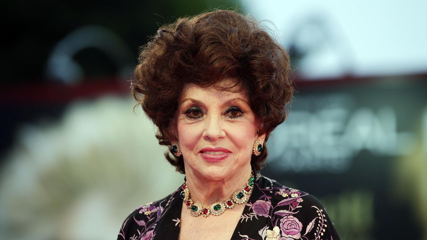 Gina Lollobrigida, splendida novantenne, in un'immagine recente