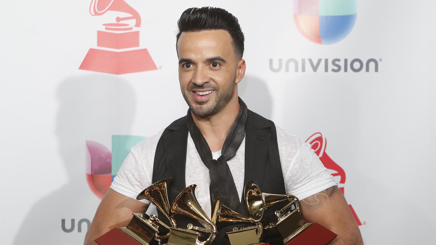 Già premiata canzone dell'anno ai Latin Grammy Awards