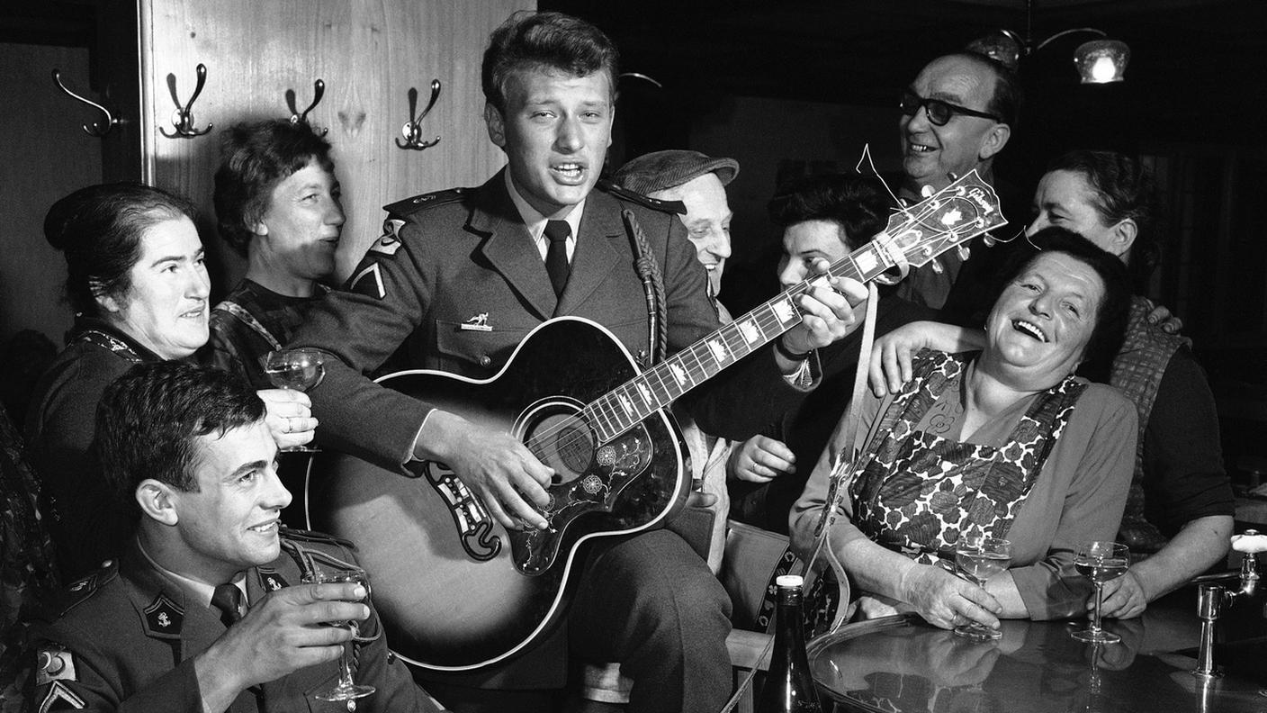 Johnny Hallyday nel 1965 in Germania, durante il servizio militare