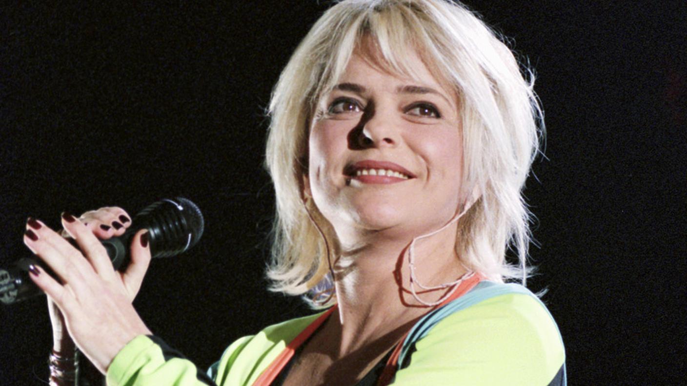 France Gall sul palco a Ginevra nel 1996 in uno dei suoi ultimi concerti
