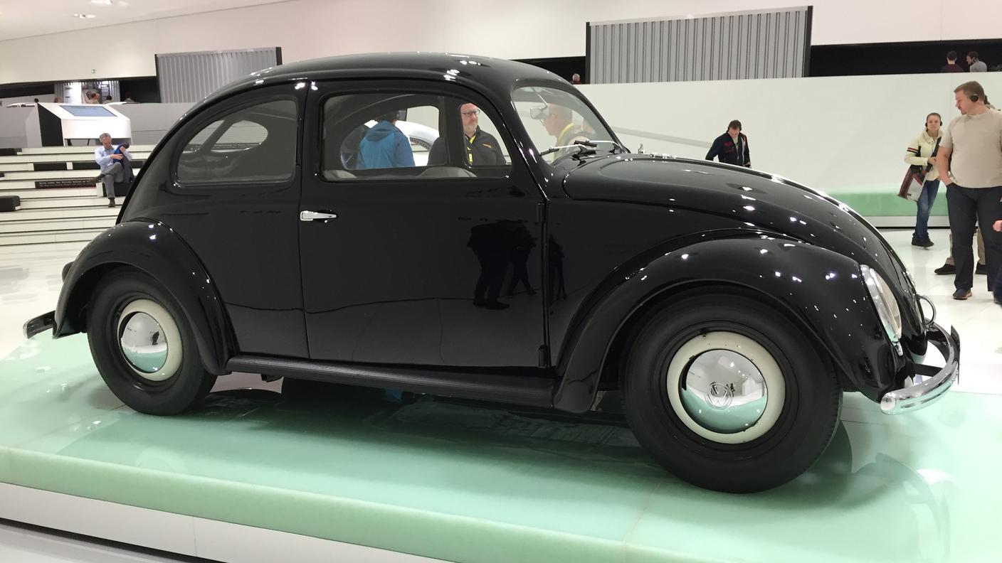 La Volkswagen Maggiolino, ideata dal fondatore dell'azienda Ferdinand Porsche