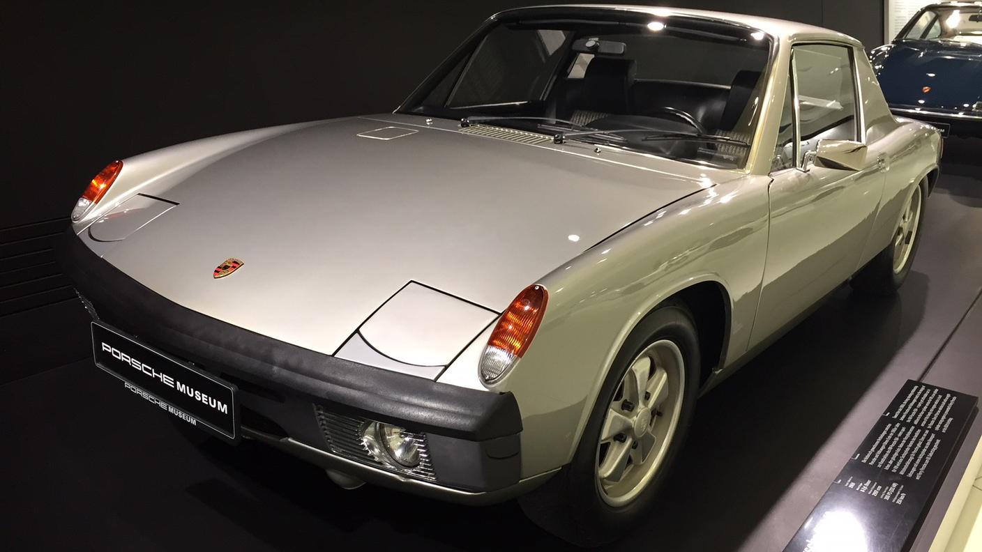 Un'ormai rara Volkswagen-Porsche 914, risalente a oltre quarant'anni fa
