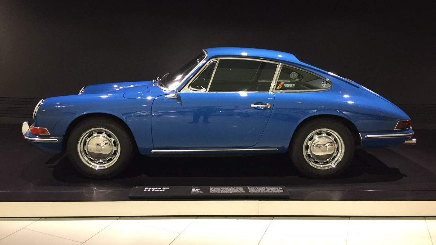 Una magnifica 911 2,0 Coupé degli anni '60 esposta al Museo Porsche