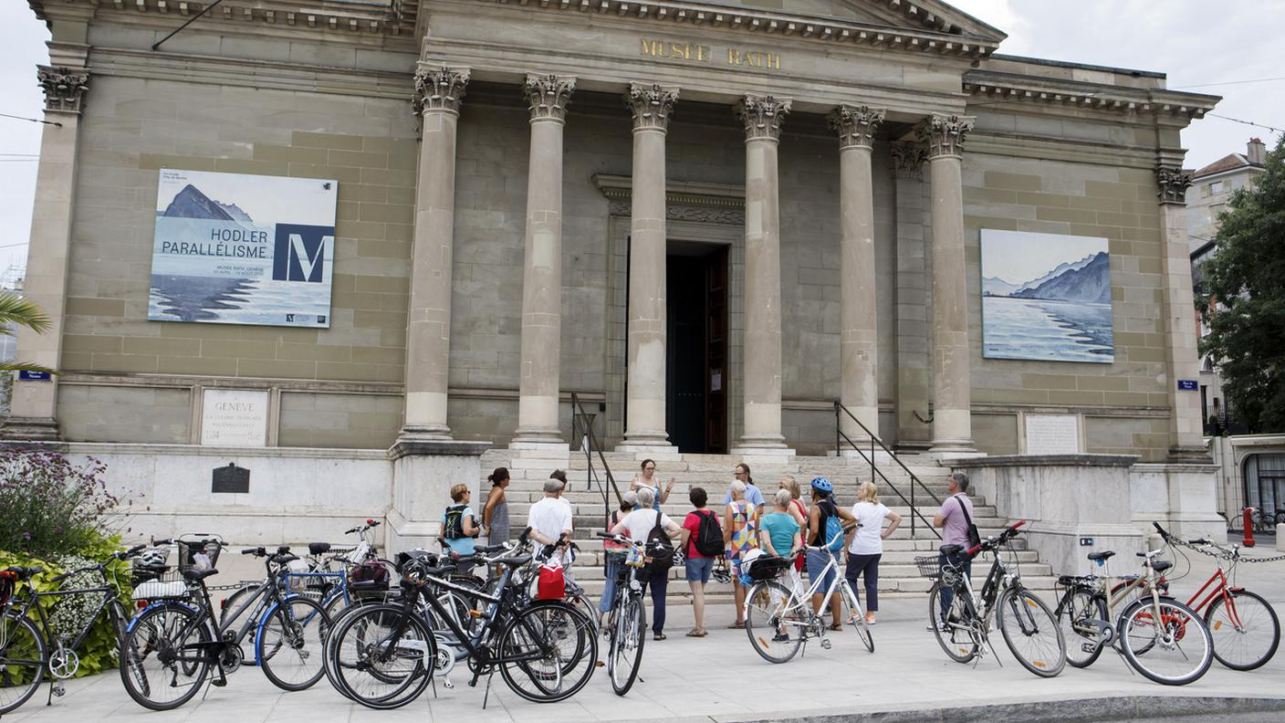 Davanti al Rath Museum