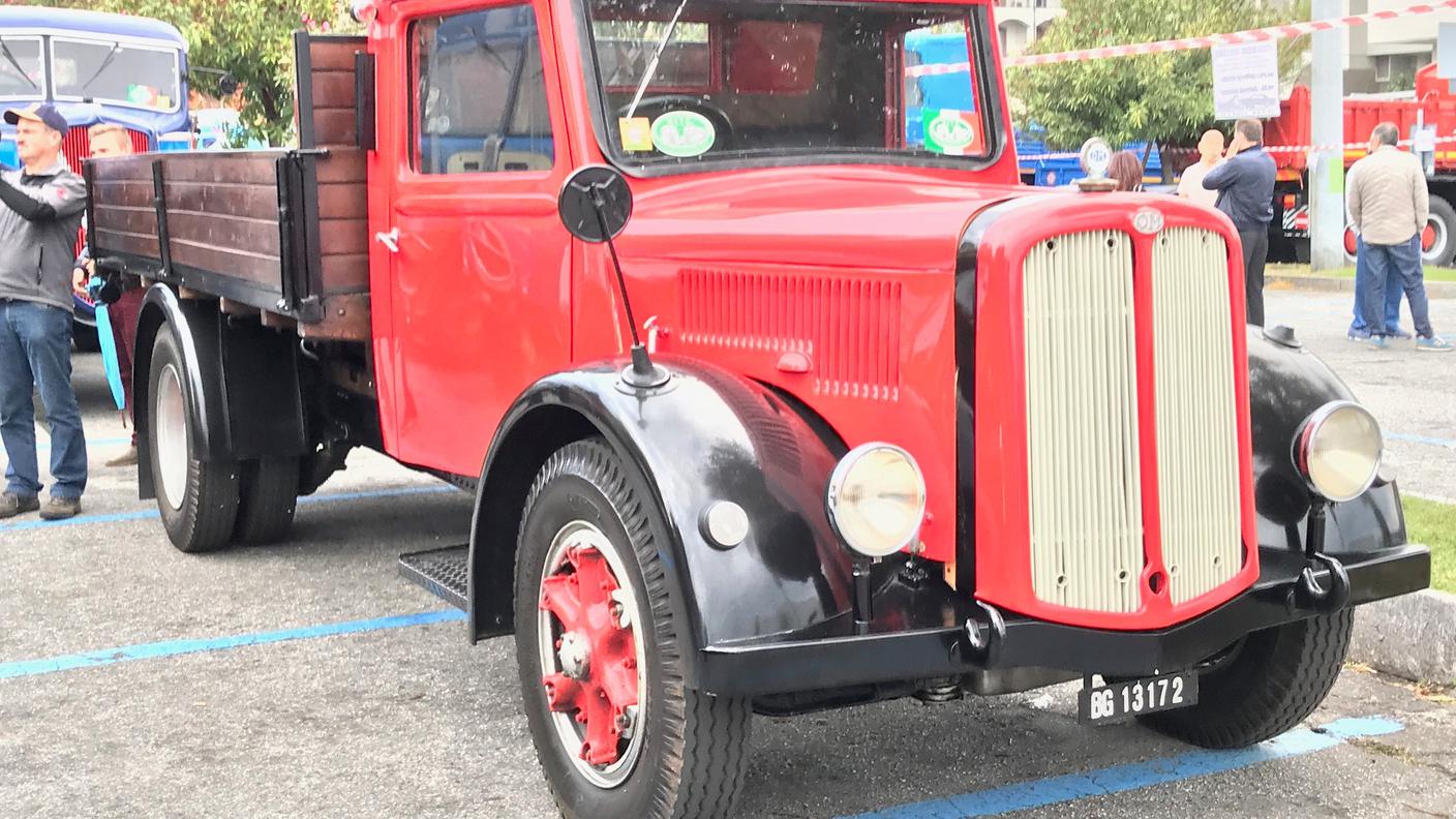 Un autocarro OM anteguerra, restaurato perfettamente