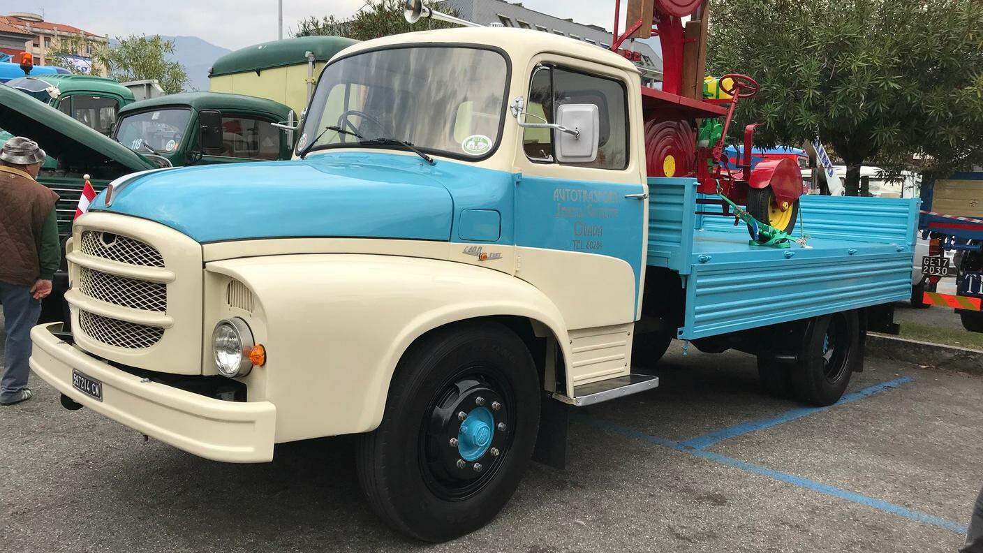 Un furgone Fiat anni Cinquanta restaurato come nuovo