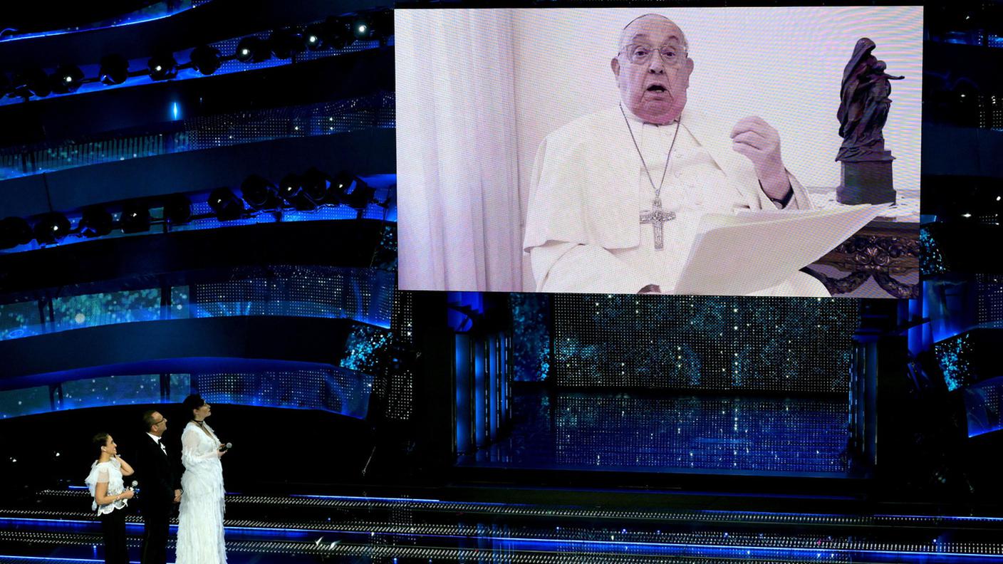 Il Papa nel tempio sacro della musica italiana.jpg