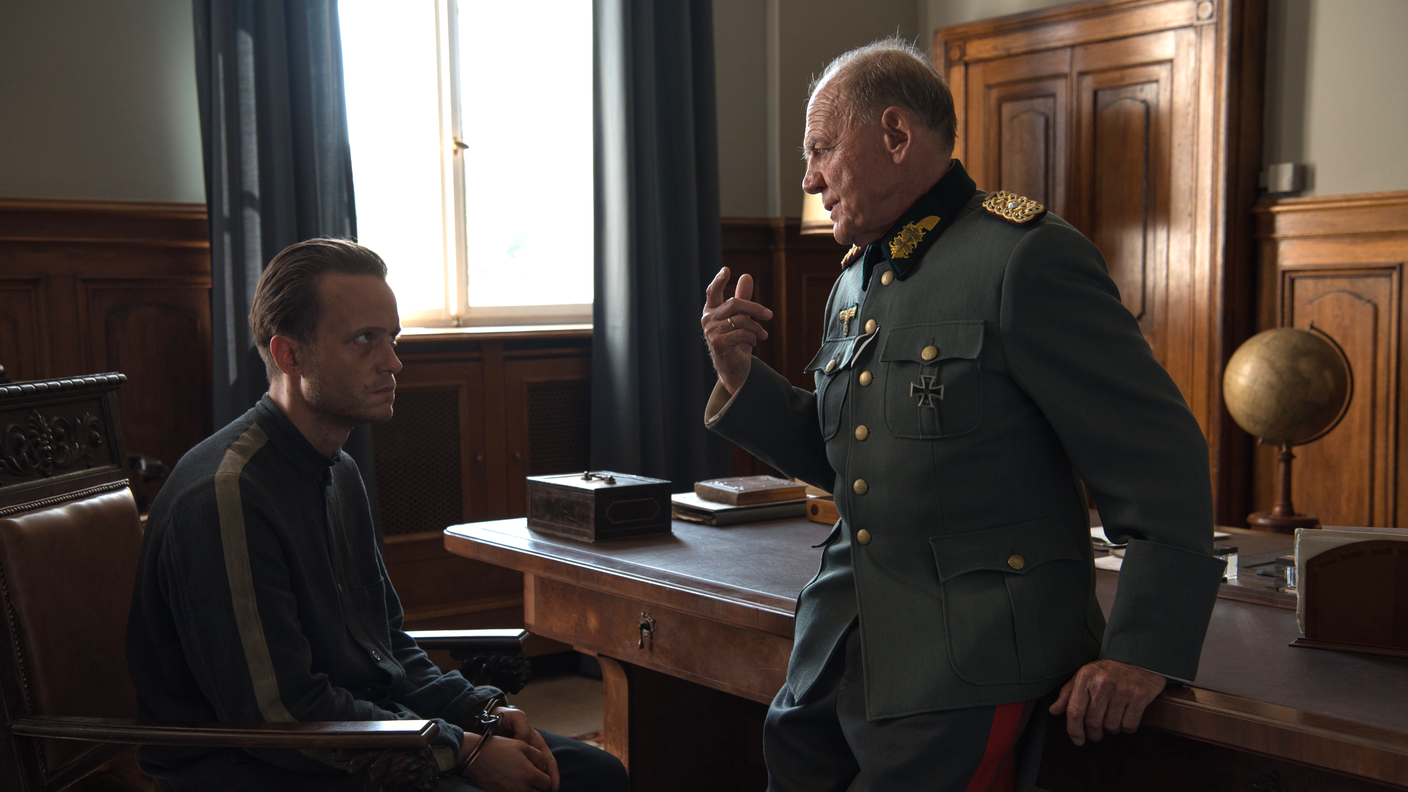 Il protagonista di "A hidden life" August Diehl con Bruno Ganz