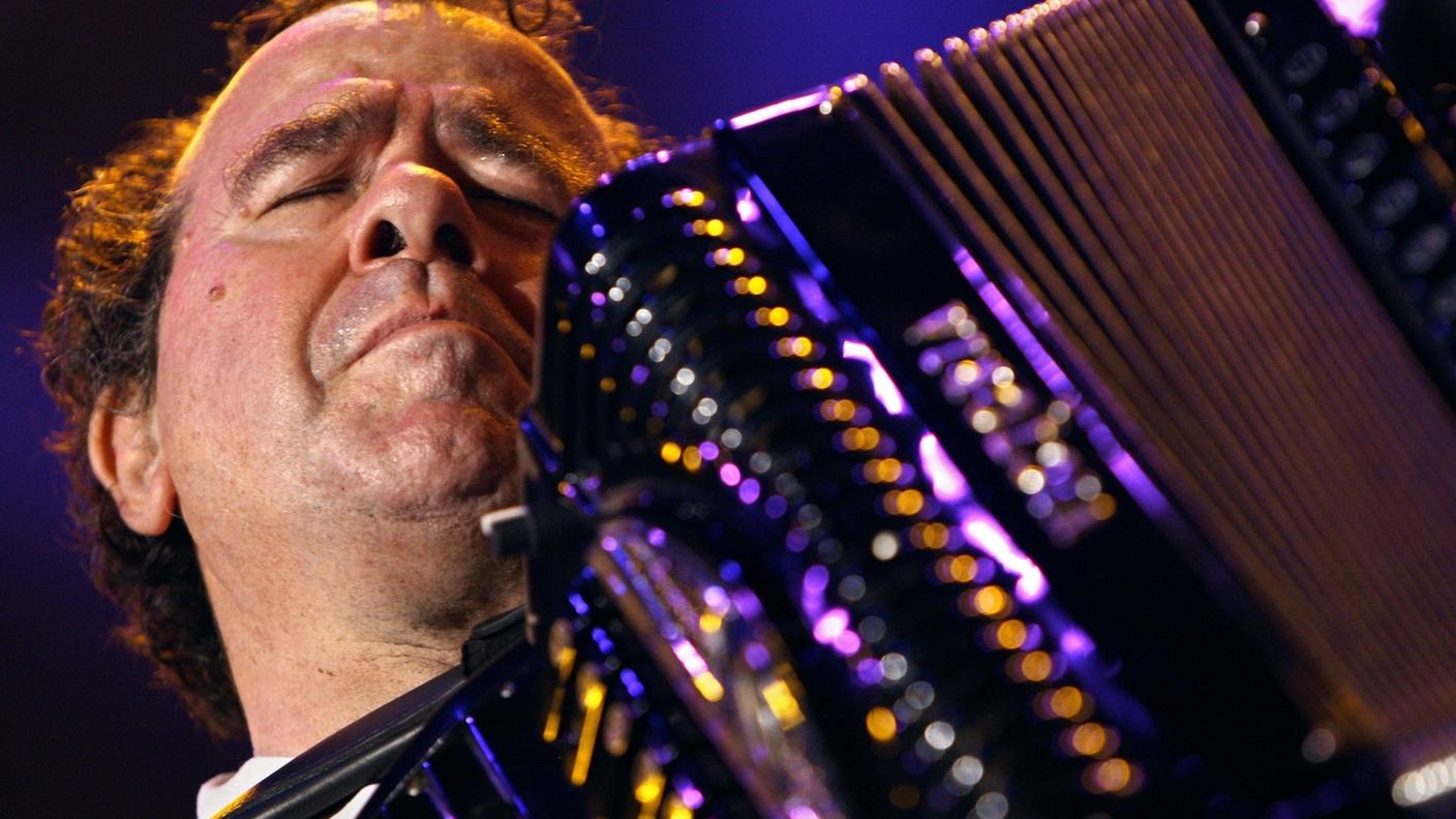 Il fisarmonicista Richard Galliano sabato 13 luglio alle 11 terrà un concerto gratuito nel bosco di Tais a Pontresina
