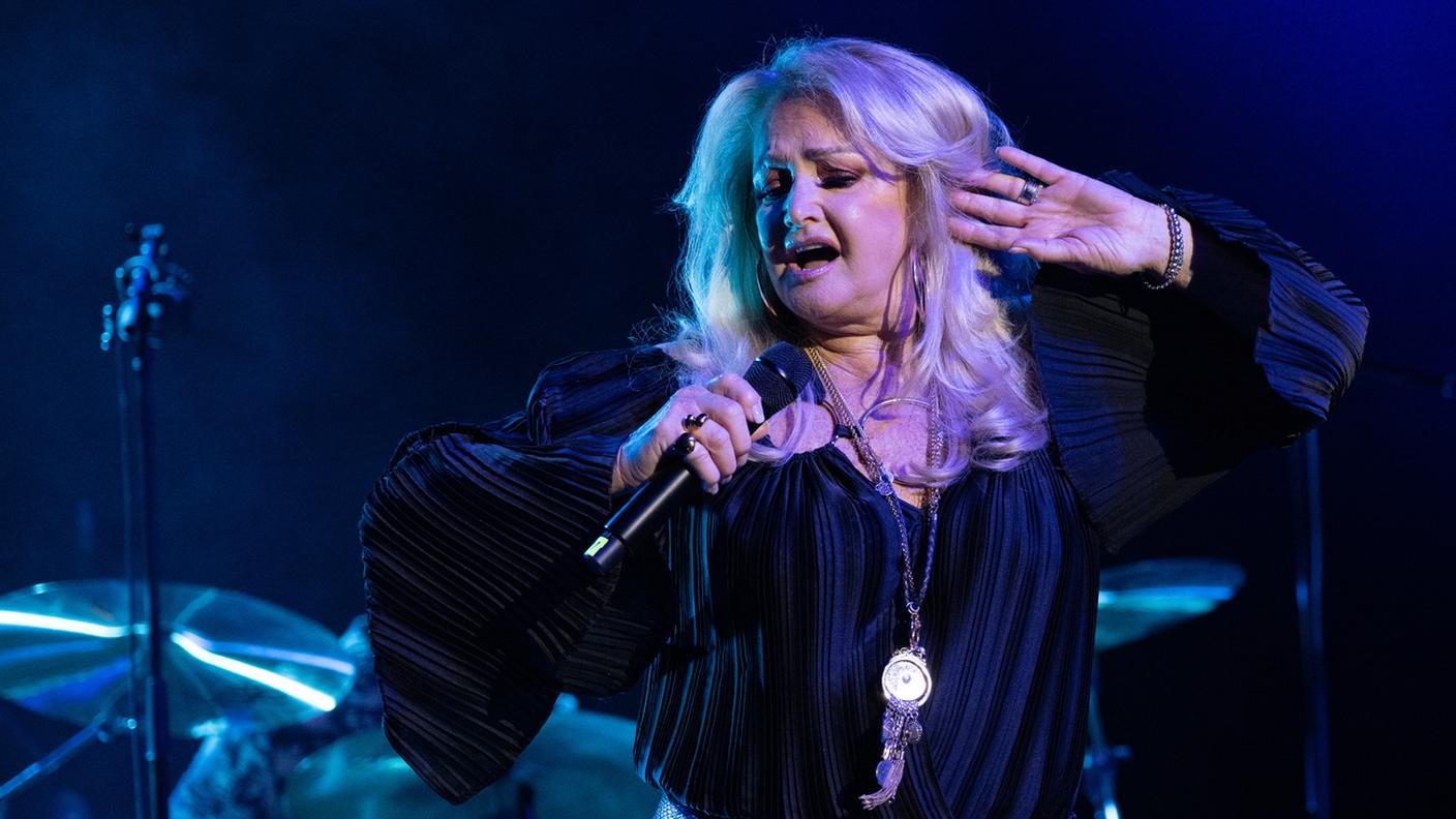 Bonnie Tyler in un'immagine scattata nel 2023 a Berlino