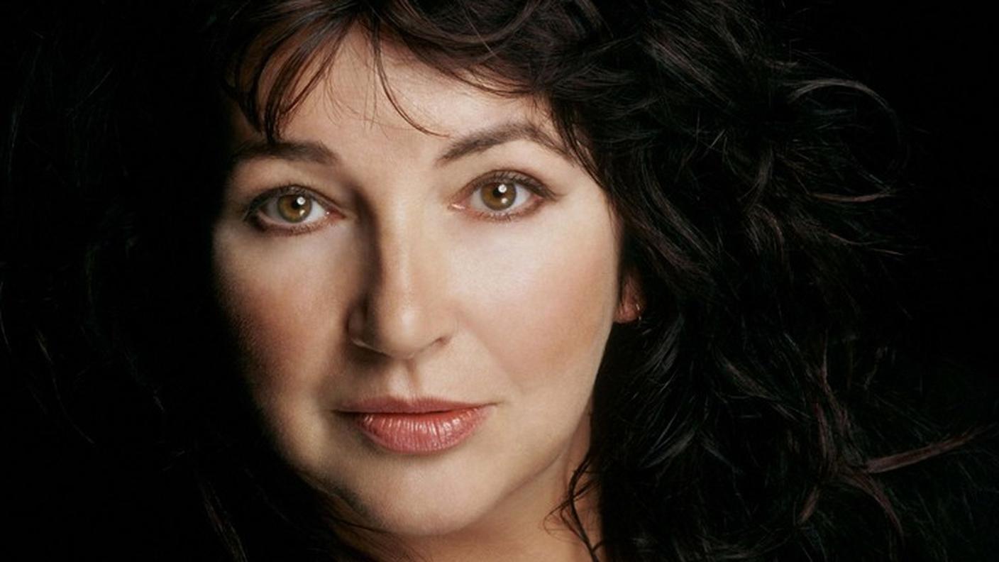 kate bush 2005 ky.JPG