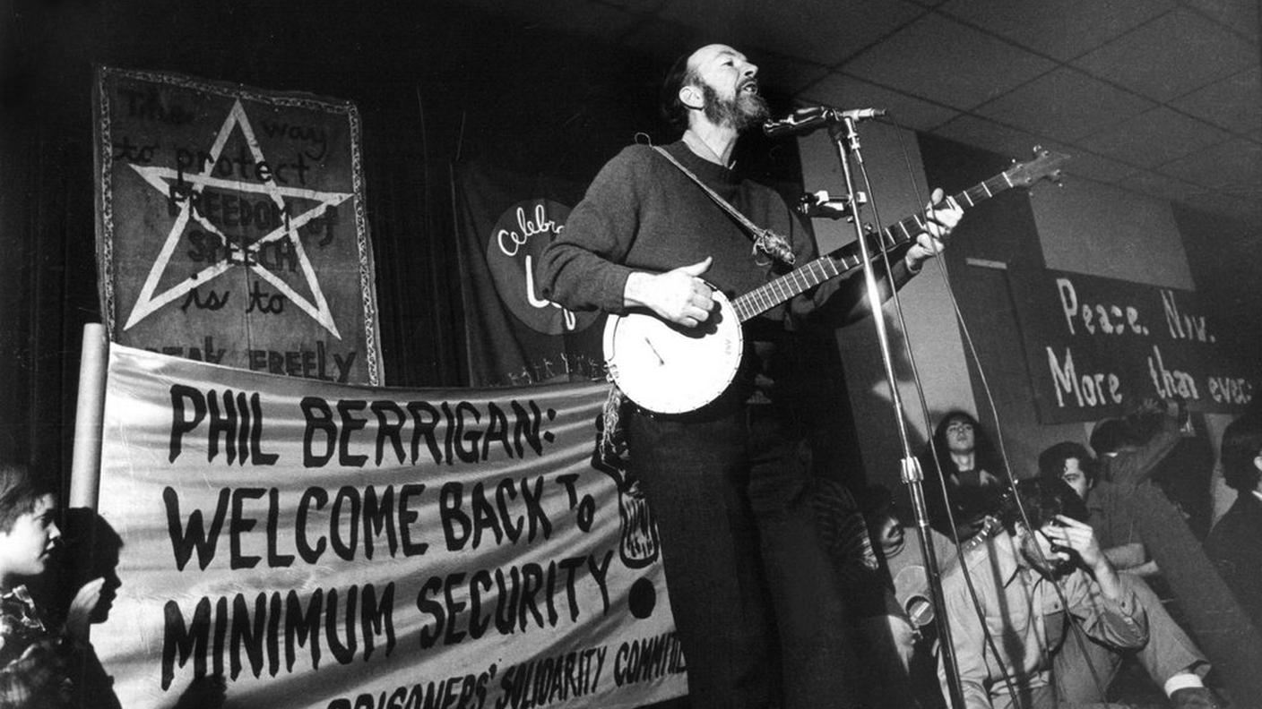 seeger contestazione 1972 ky.JPG