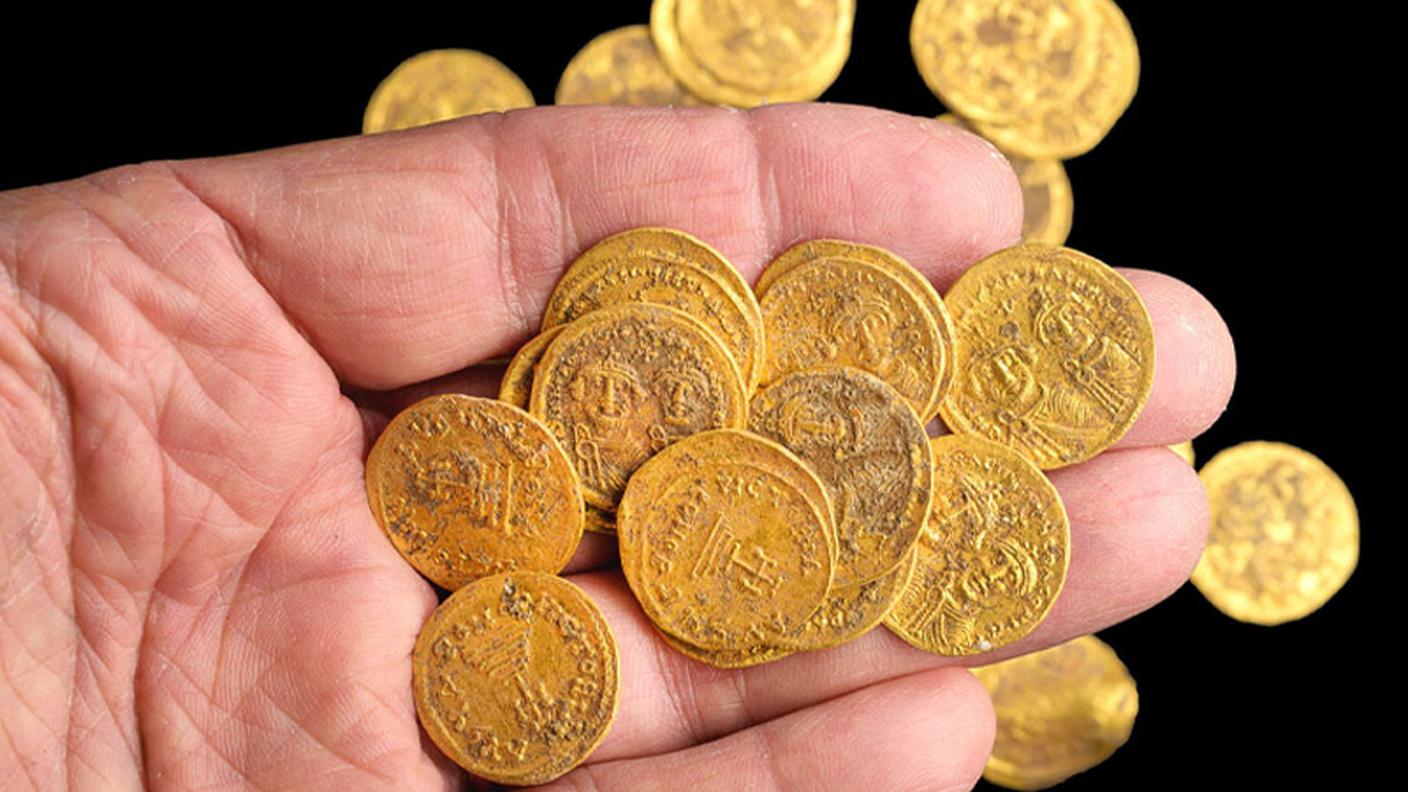 Le 44 monete d'oro risalgono alla prima metà del VII secolo