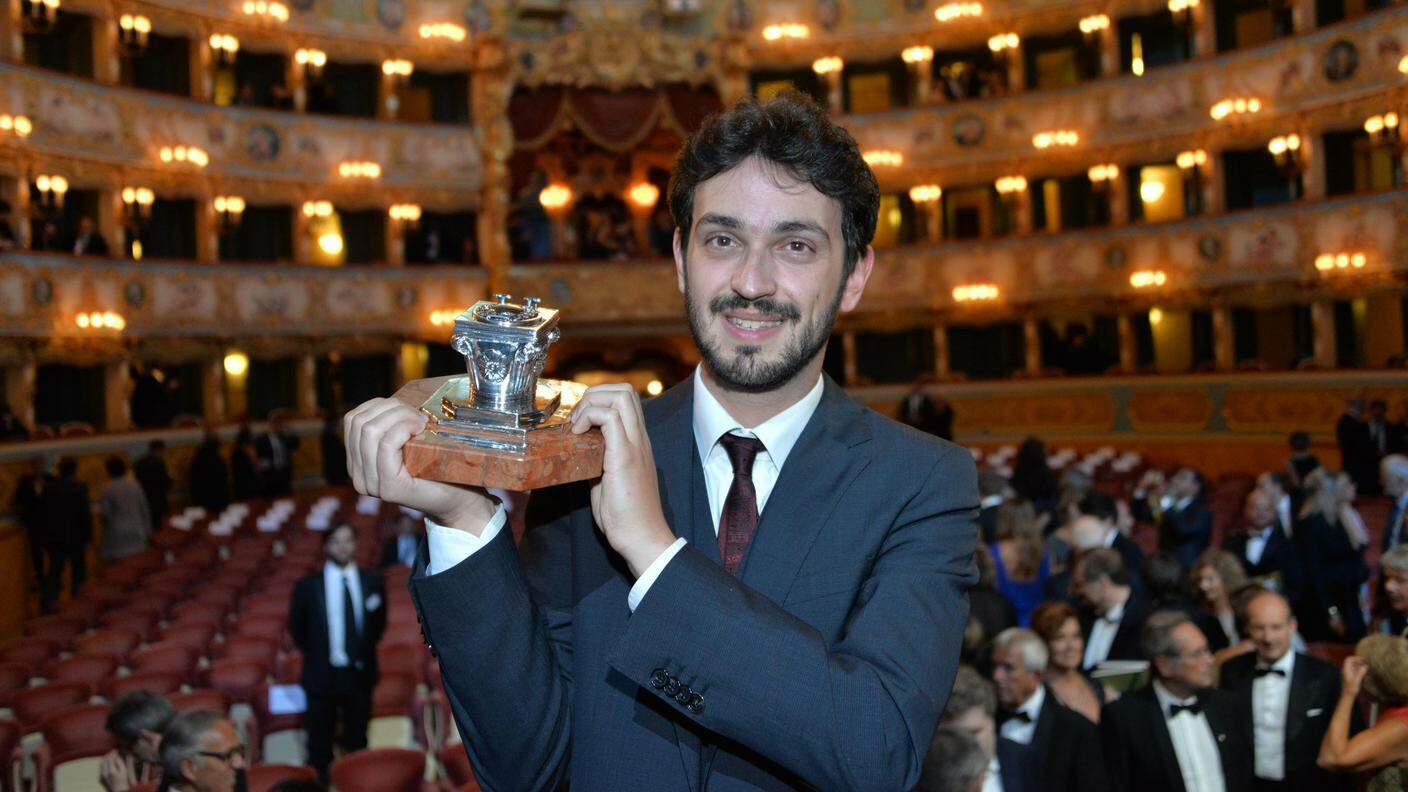 Giorgio Fontana ritira il premio 