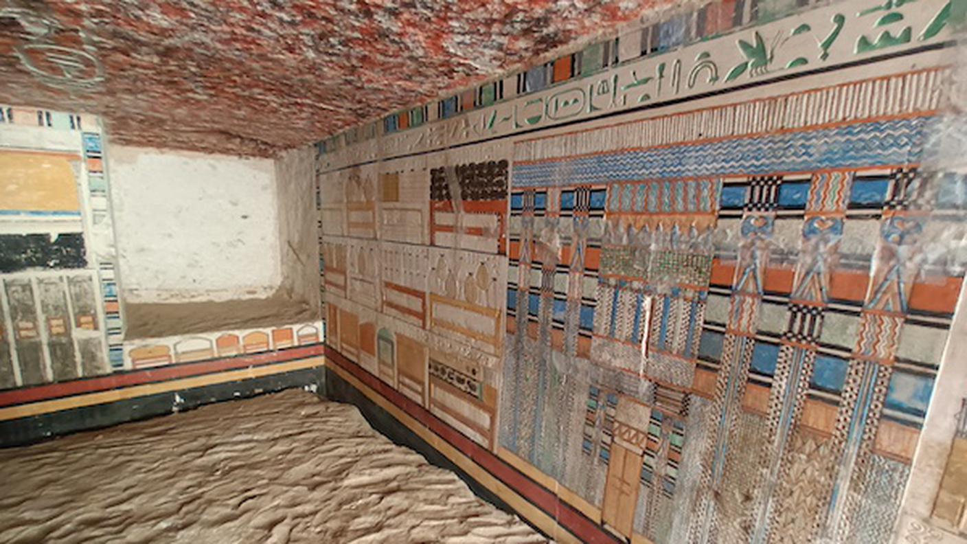 Saqqara.jpg