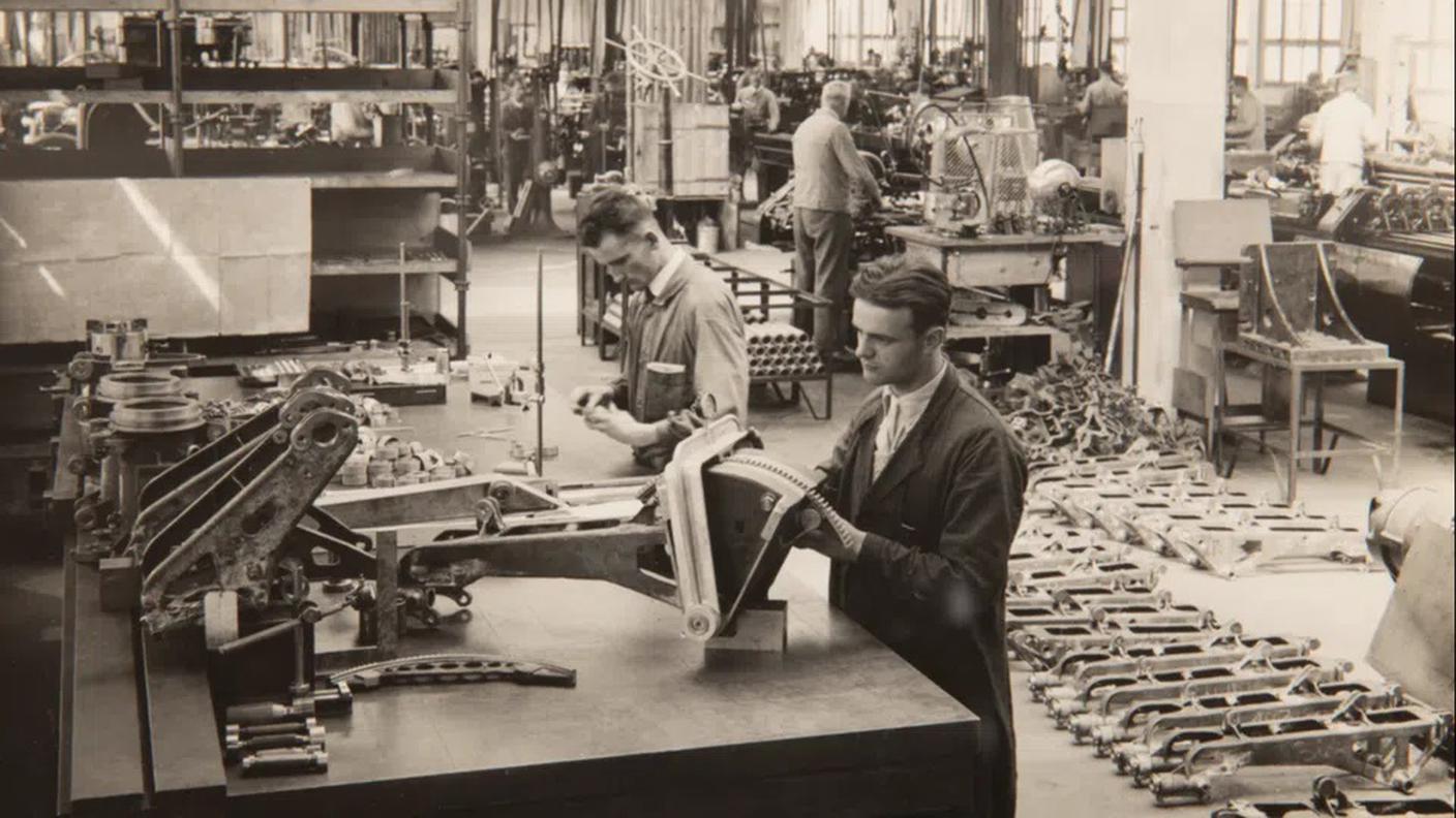 La fabbrica fu acquisita nel 1929 dalla tedesca Rheinmetall AG