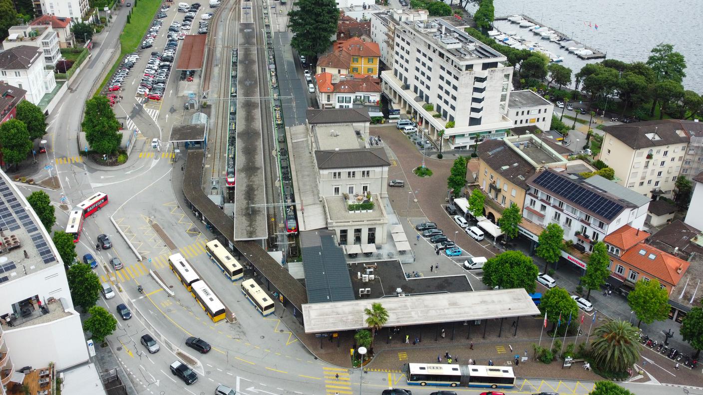 Bus, treni e battelli: il punto di partenza influenza notevolmente la durata degli spostamenti