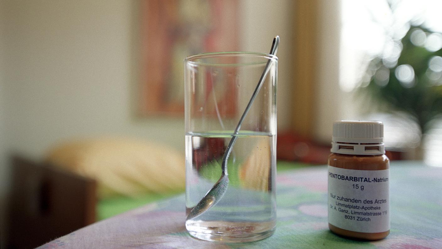 Ogni tentativo politico di regolamentare più severamente il suicidio assistito in Svizzera è finora fallito