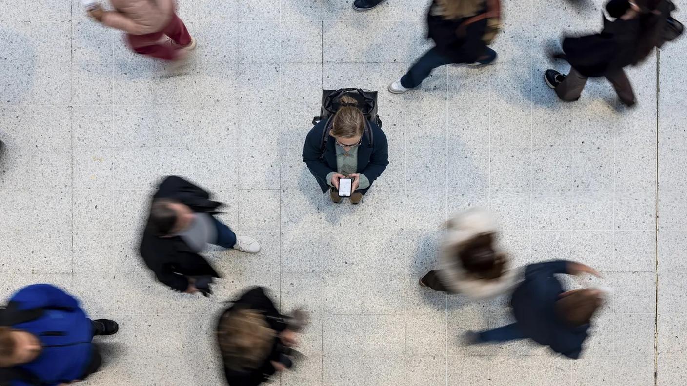  Le tecnologie intelligenti si basano sulla raccolta e l’analisi di grandi volumi di dati, gestiti in modo spesso poco trasparente