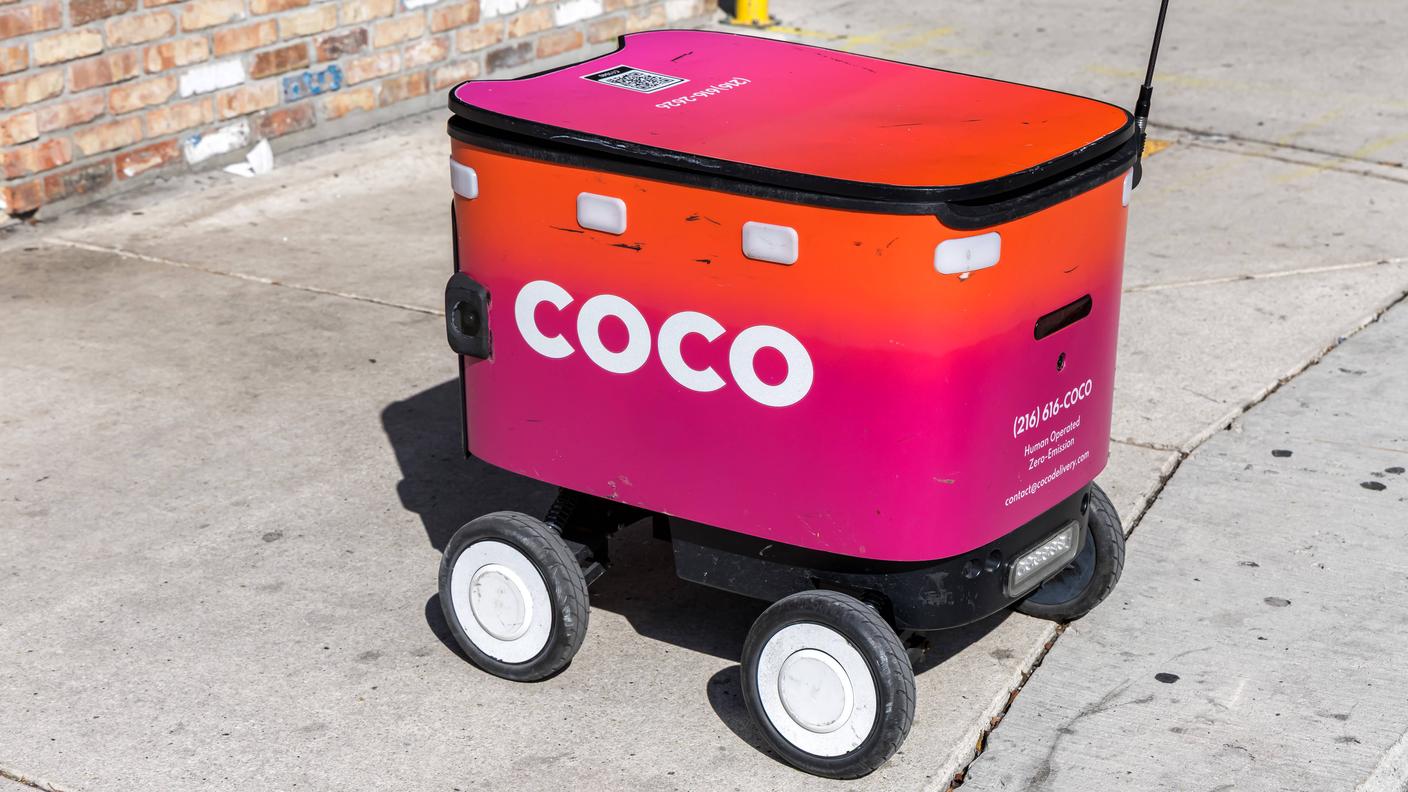 Un robot per le consegne di Coco Robotics
