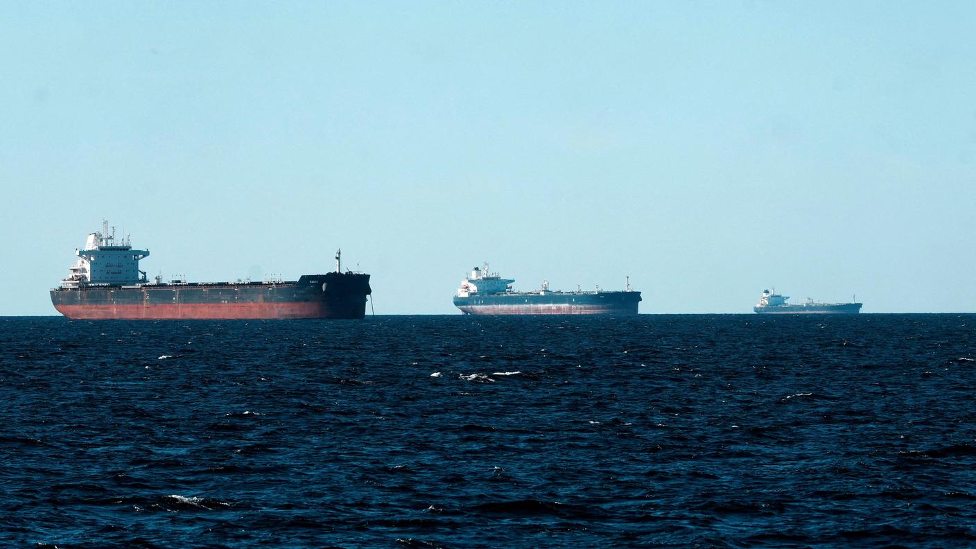 Si stima che le petroliere fantasma rappresentino il 10% di tutte quelle che solcano i mari