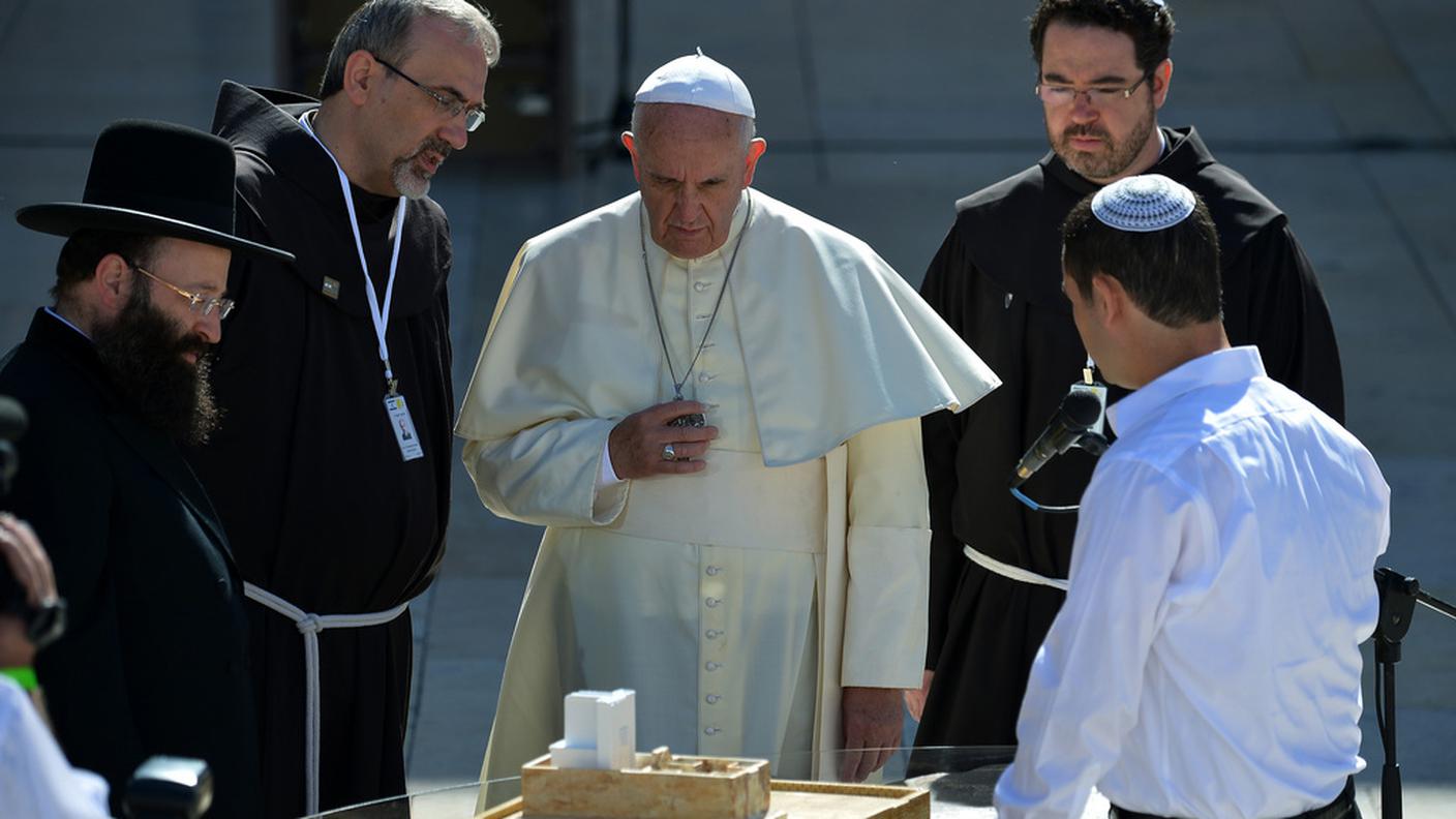 Papa Francesco e il muro