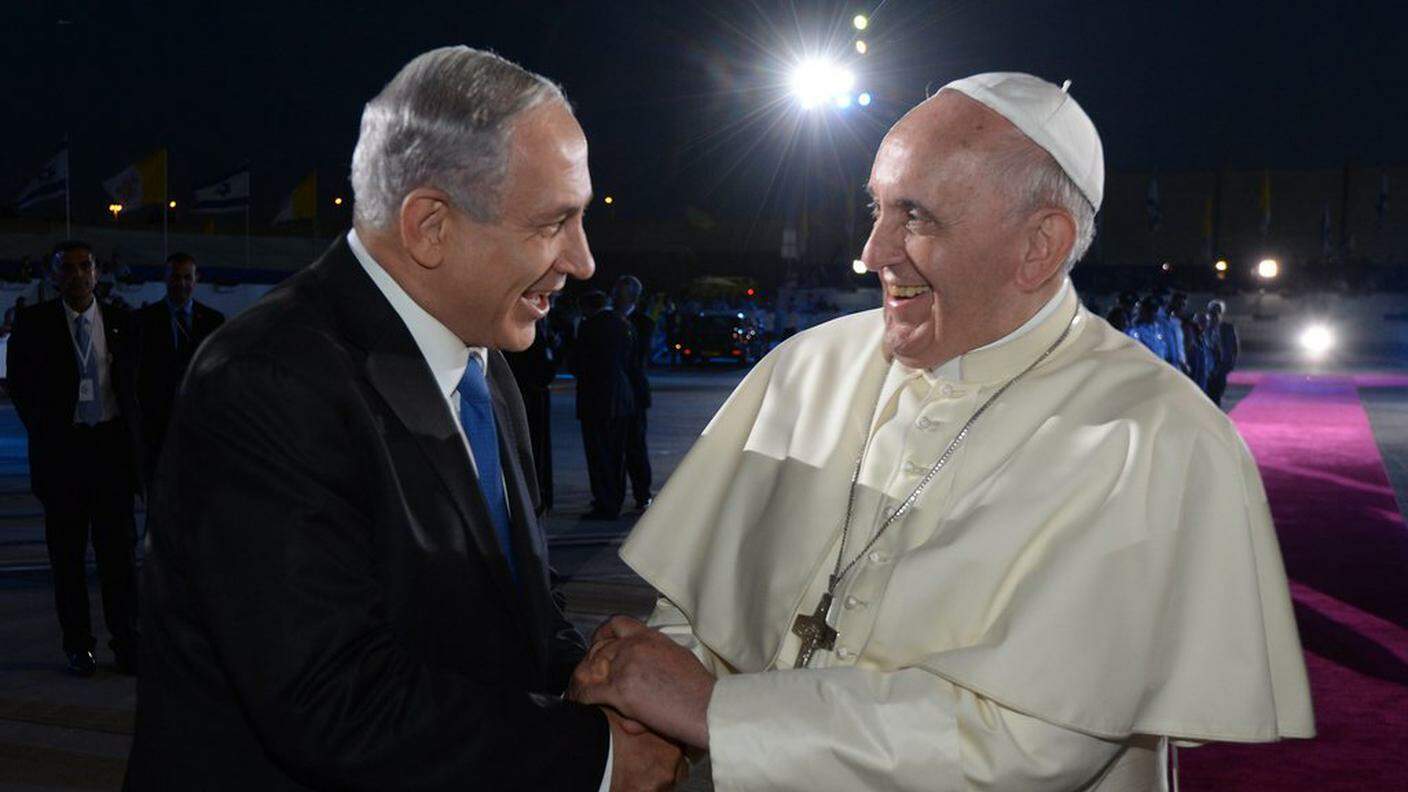 Benjamin Netanyahu e il Papa all'aeroporto Ben Gurion di Tel Aviv 