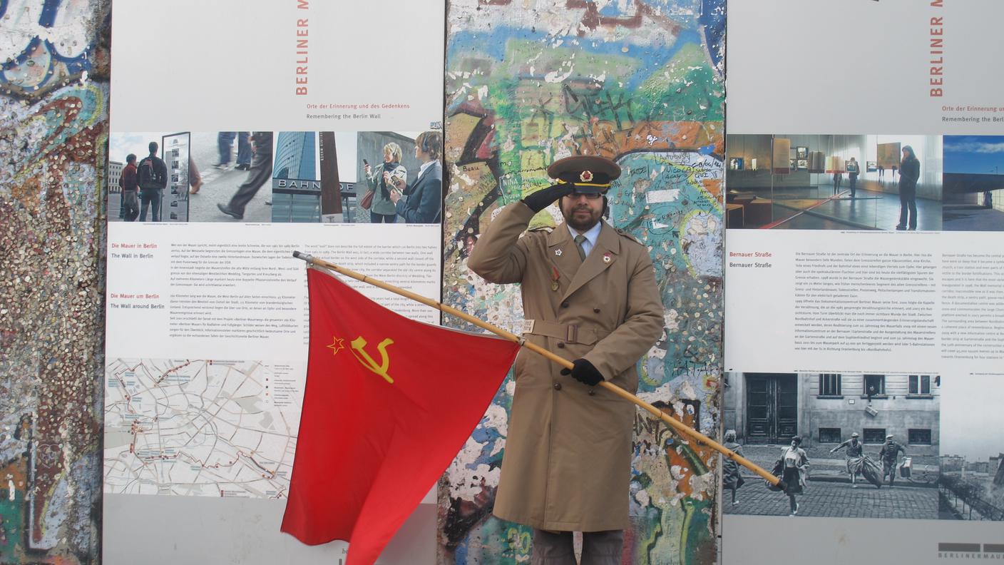Attrazioni turistiche per uniformi e bandiere vintage