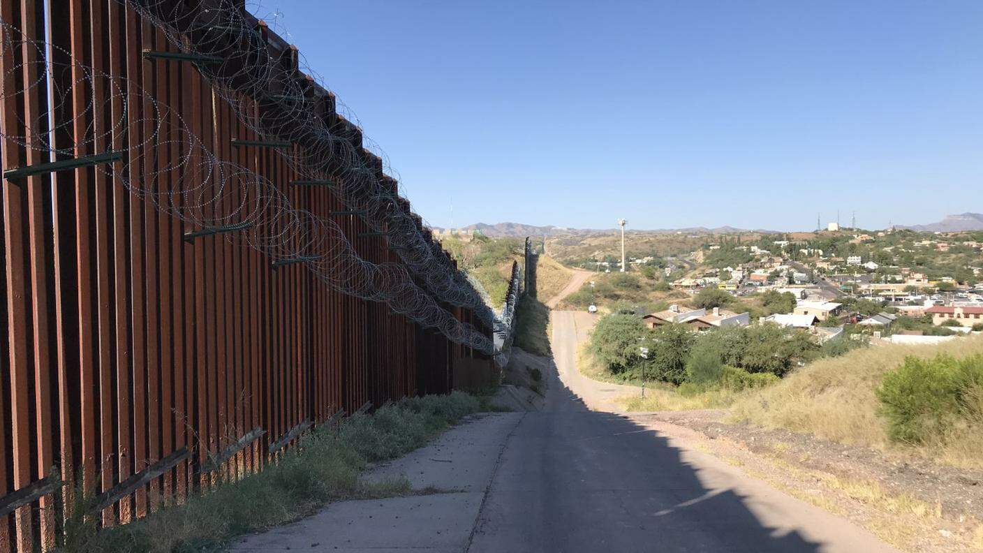 La barriera già esistente a Nogales