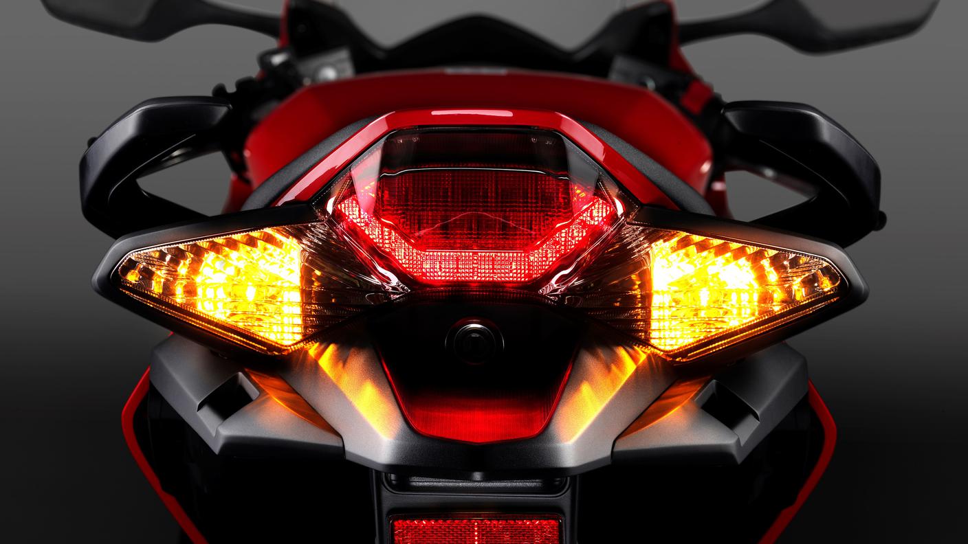 VFR800F