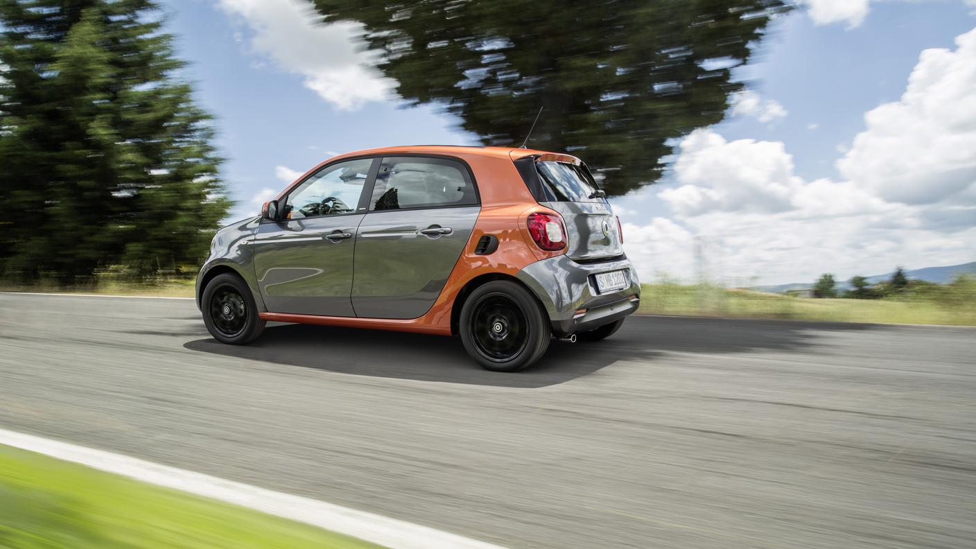 Esteticamente la forfour è molto diversa dalla "sorellastra" Twingo