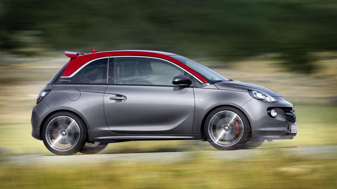Il design compatto e fluente dell'Opel Adam in versione "S"