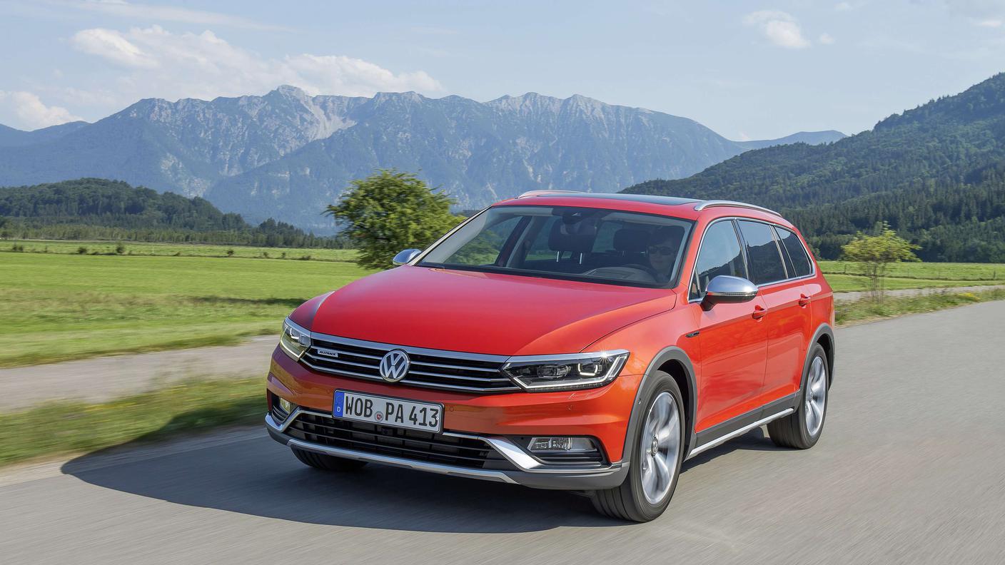 L'Alltrack più potente è mossa da un 2 litri Turbodiesel da 240 CV