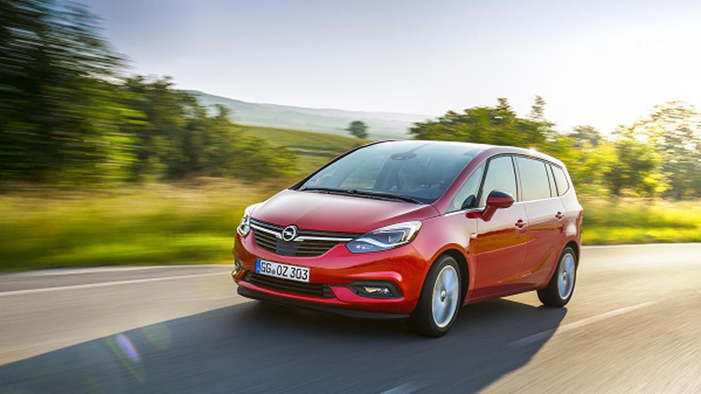 Più spaziosa e connessa, ecco la nuova Opel Zafira