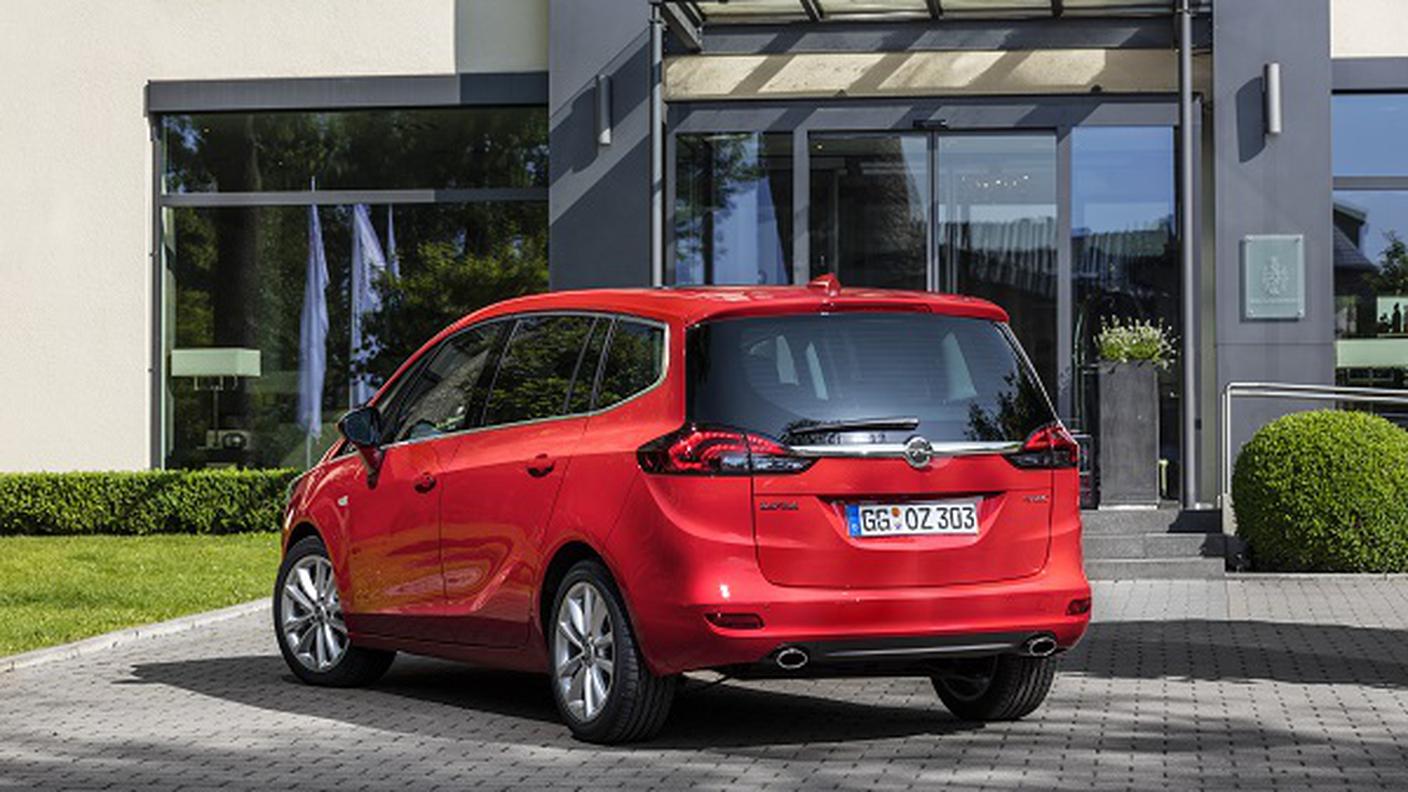 Più spaziosa e connessa, ecco la nuova Opel Zafira