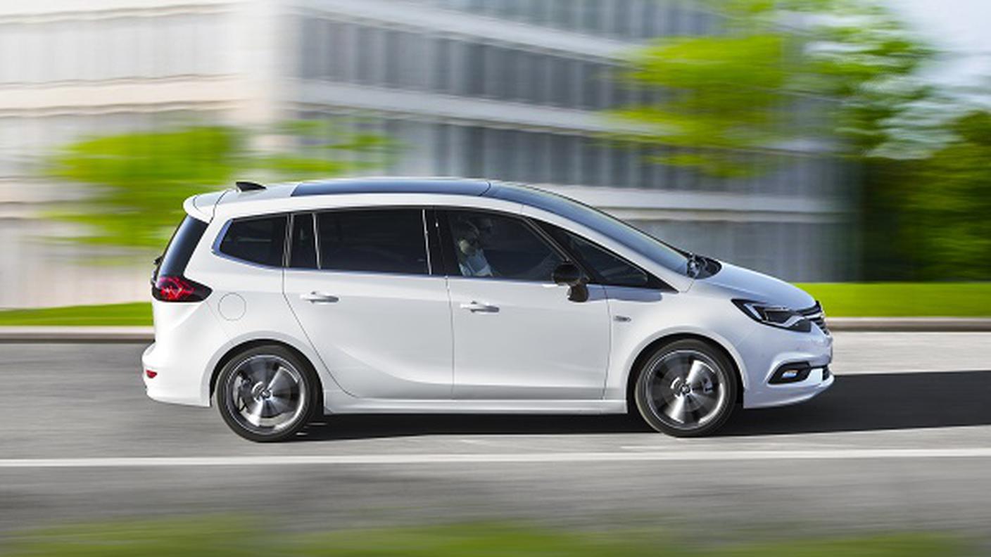 Più spaziosa e connessa, ecco la nuova Opel Zafira