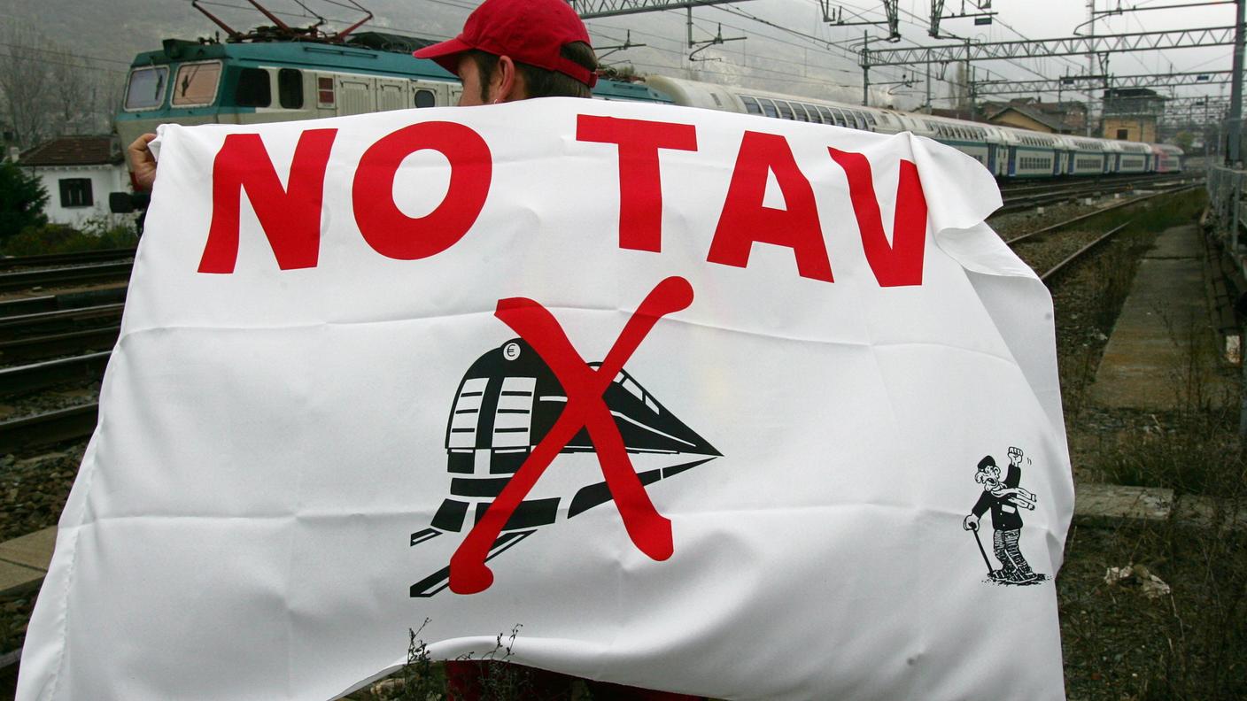 No Tav, Susa, Italia, 16.11.2005, Rt_.jpg