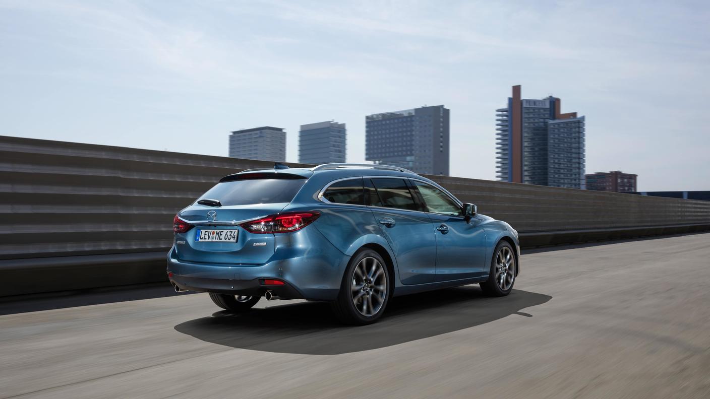 Il raffinato look della Mazda6 2017 in versione Sport Wagon