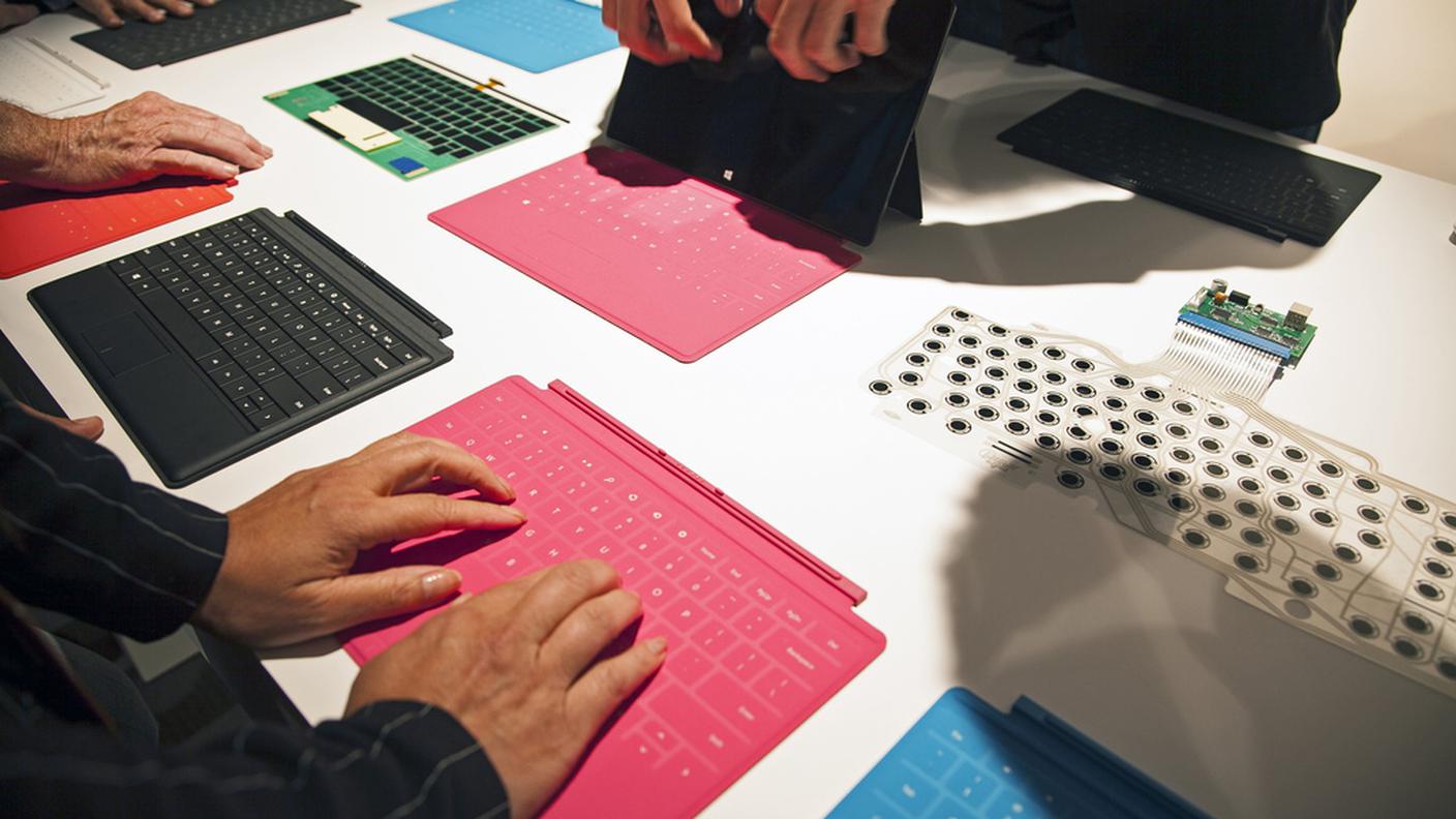 Microsoft_Surface(4)_keystone.jpg