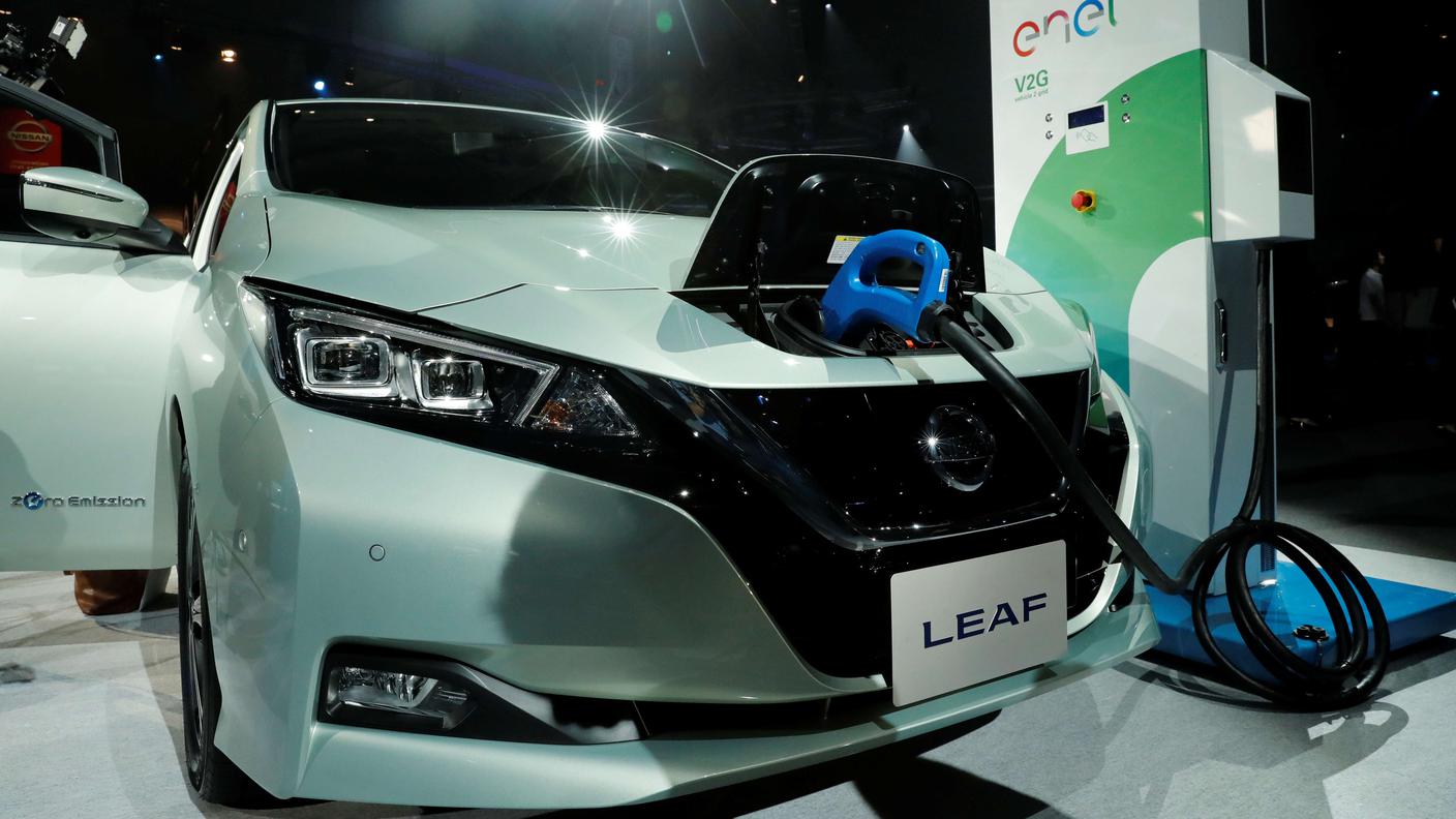 Le auto elettriche, come la Nissan Leaf, registrano vendite in aumento in Svizzera