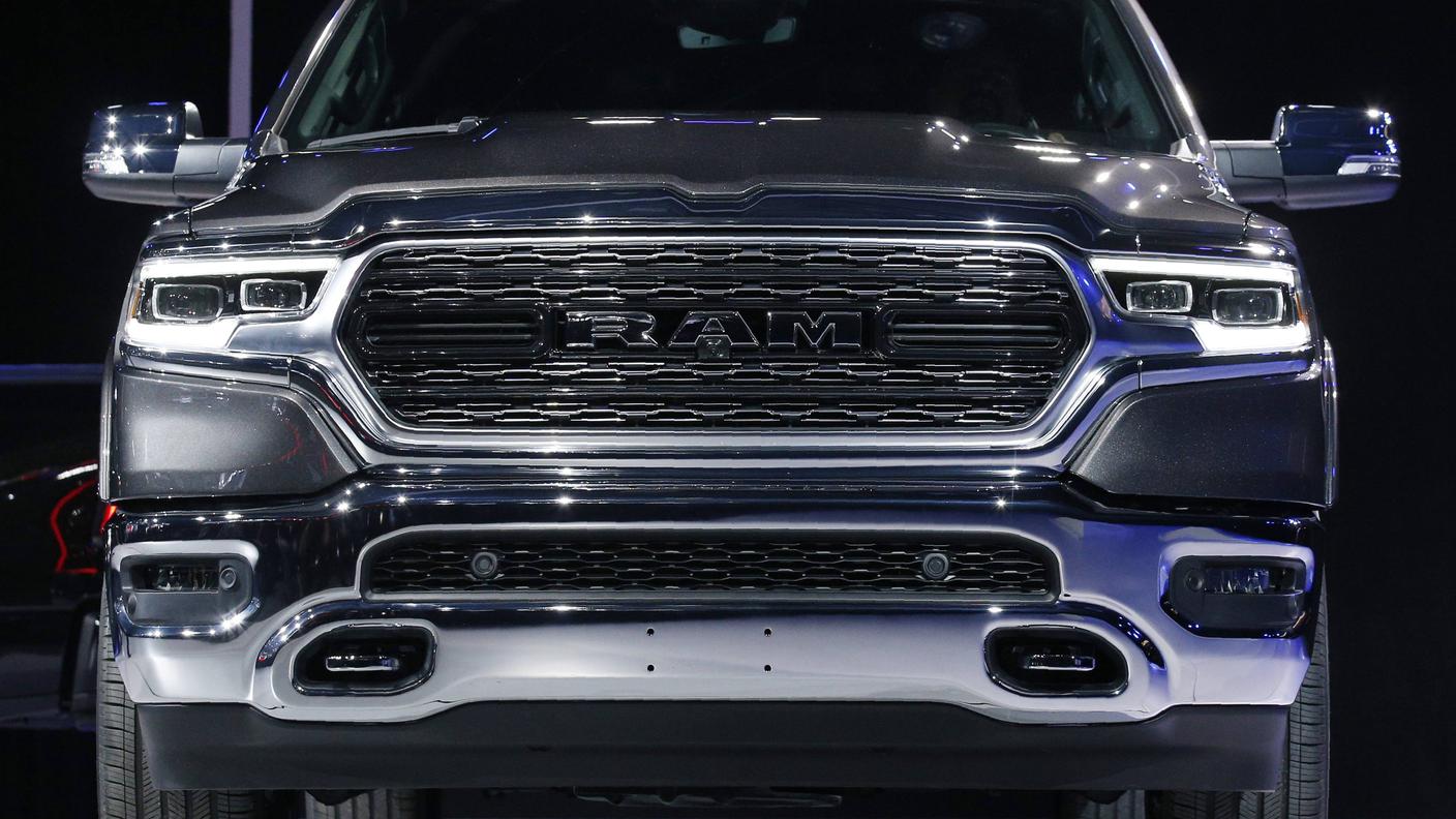 Il massiccio pick-up RAM 1500 Limited, presentato in America da FCA