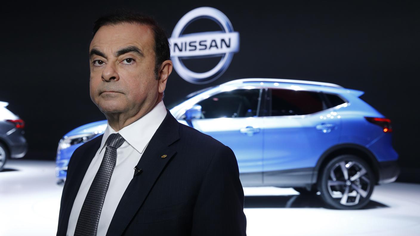 Ghosn segnala il primato delle vendite mondiali di auto e camion per il suo gruppo