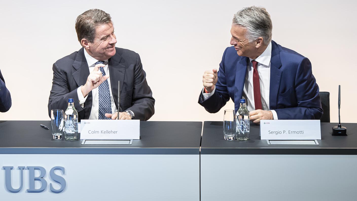 Colm Kelleher, a sinistra, con il CEO di UBS Sergio Ermotti.jpg