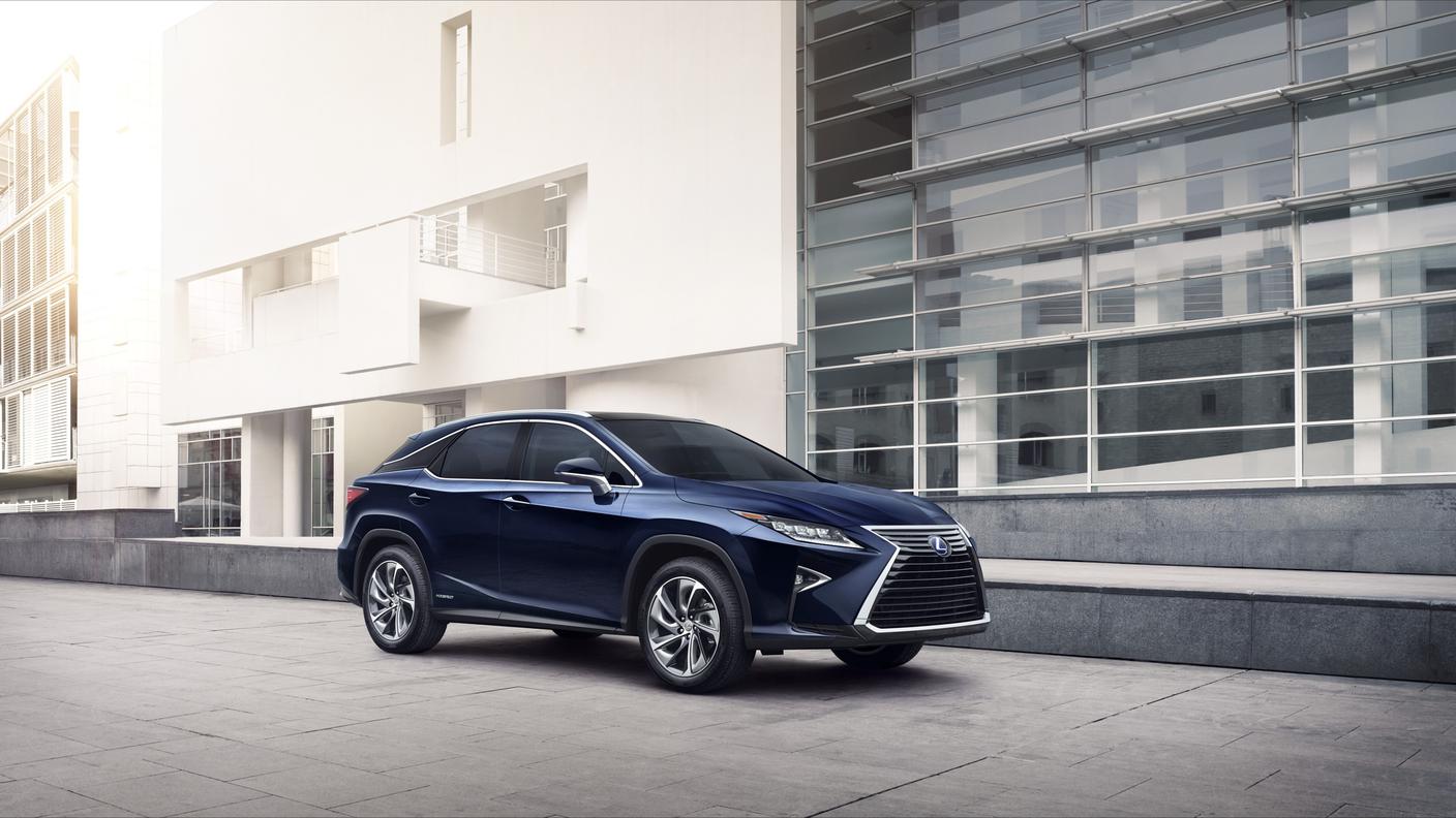 L'ibrido va bene in Europa grazie all'efficienza in città di modelli come la Lexus RX 450h