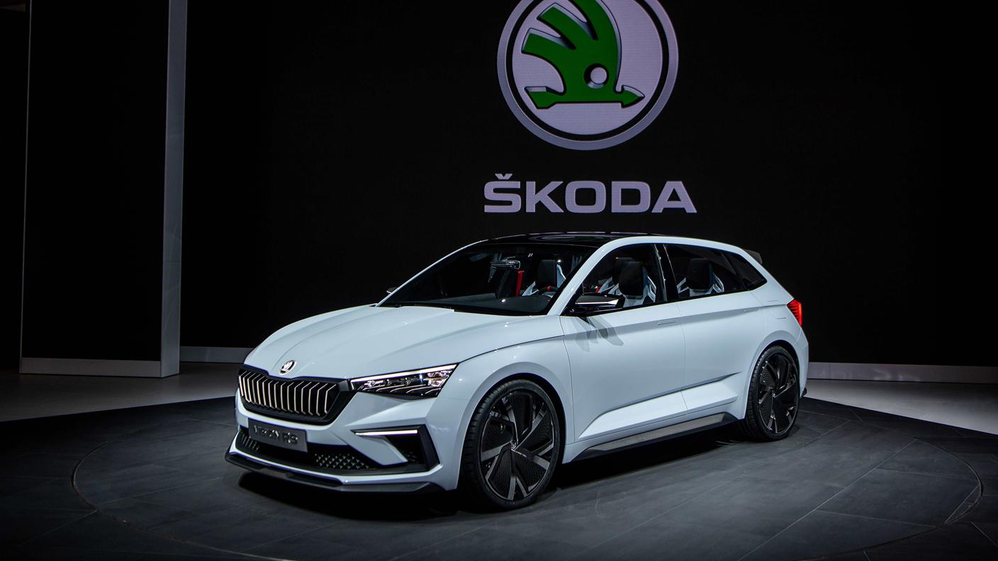 Il prototipo Vision RS che prefigura la futura compatta di Skoda ha esordito a Parigi