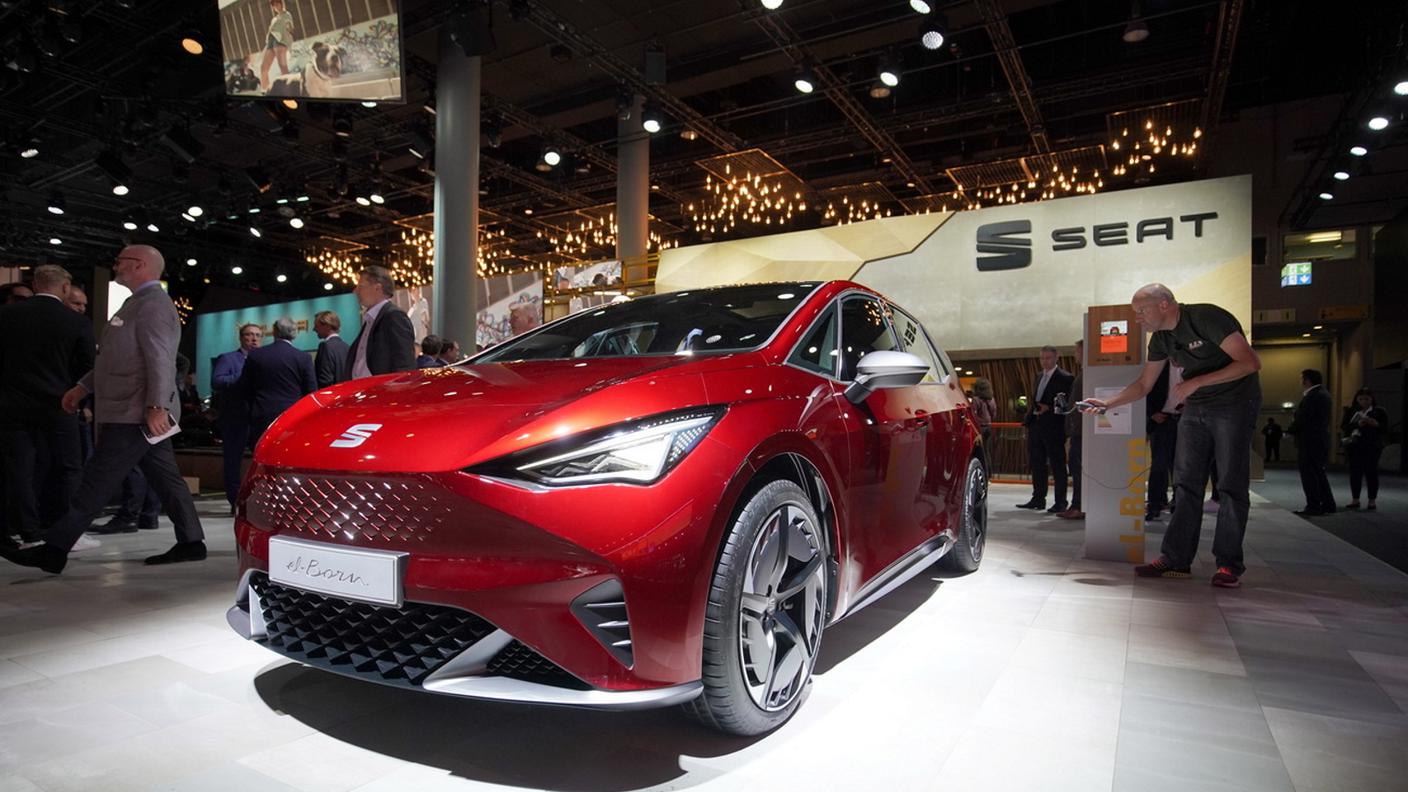 La Seat el Born prefigura la vettura tutta elettrica della marca sulla base della VW ID.3