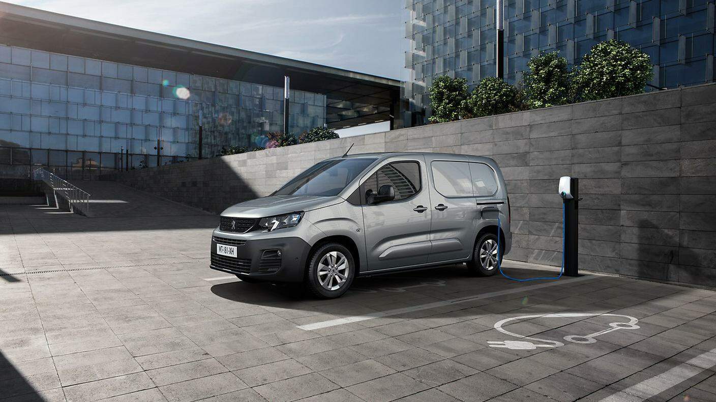 Tra i veicoli utilitari ecologici figura sicuramente il Peugeot e-Partner