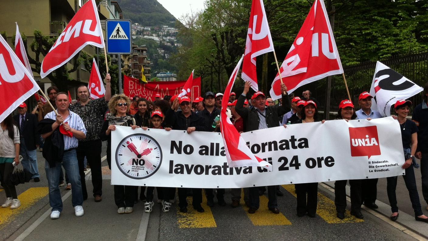 foto 1°maggio lugano 3.JPG