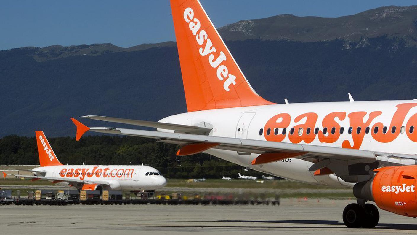EasyJet a gonfie vele su GE ky 26.11.2013.JPG