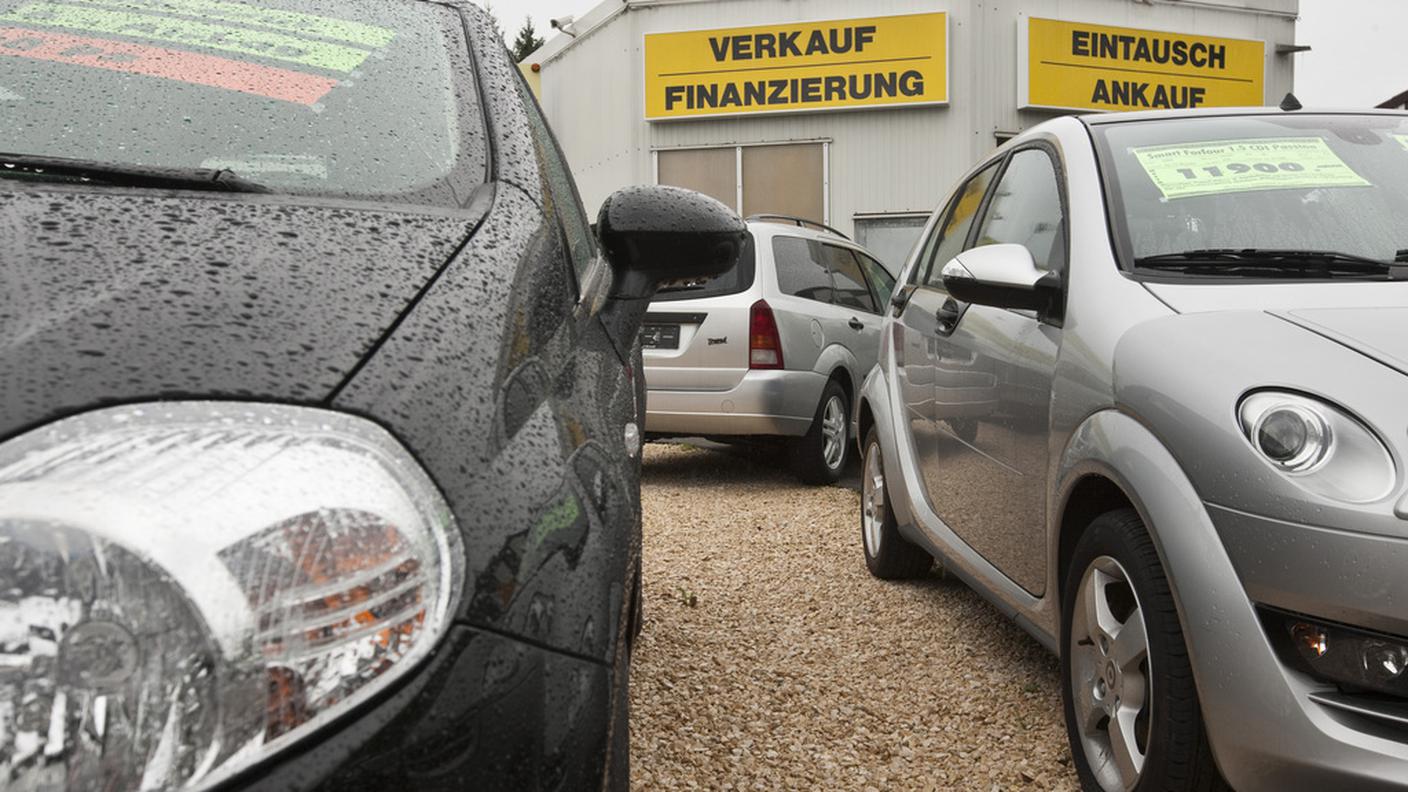 L'auto d'occasione si vende bene nel 2014 (keystone) 140415.JPG